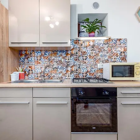 Apartman Sara *
